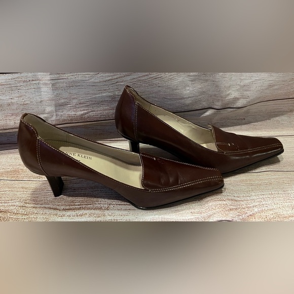 Anne Klein Shoes - AK Anne Klein Womens Shoes Heels Fletcher 3” Leather Square Toe size 6